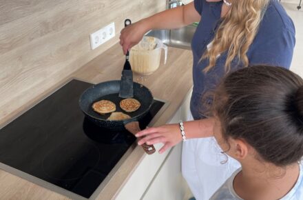 Lehrküche im OptimaMed Rehabilitationszentrum für Kinder und Jugendliche in Wiesing